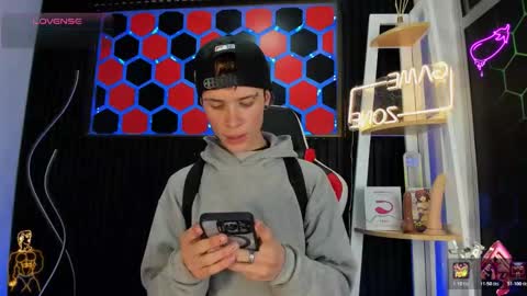 JACK  online show from March 28, 1:11 pm