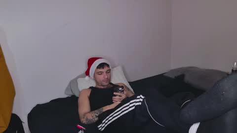 Snapshot of jackdesfeux chatting on December 25, 1:51 pm Jack  online show from December 25, 1:51 pm