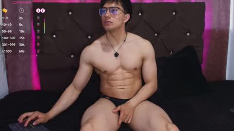 Jacke online show from March 22, 10:26 pm