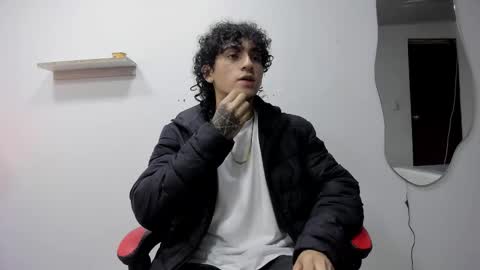 Jackes Taylor online show from November 2, 5:01 am