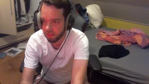 Jack online show from May 25, 11:33 pm