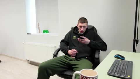 JACOB DEVON online show from April 17, 5:54 am