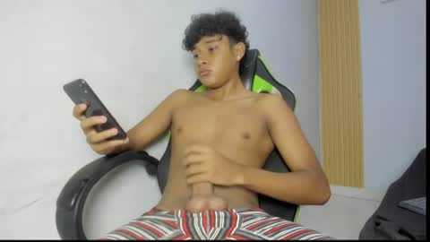 jacob_x21 online show from July 12, 7:49 pm