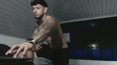 Michael Caicedo online show from March 21, 6:06 am