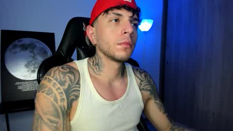 jacobb116 online show from February 21, 1:39 am