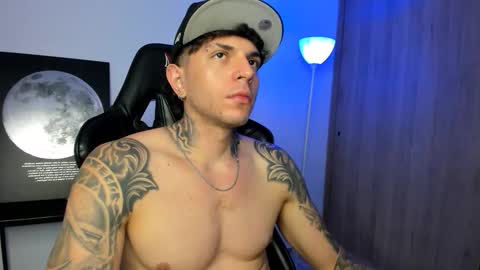 jacobb116 online show from February 27, 2:13 am