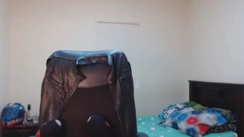 jacobvidal_69 online show from December 7, 12:31 am