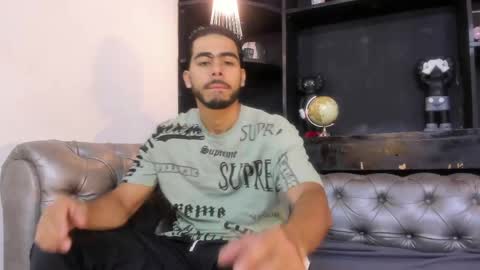 Jadiel online show from May 24, 2:45 pm