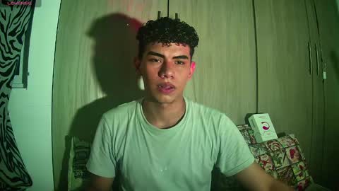 javi15  online show from December 4, 6:22 am