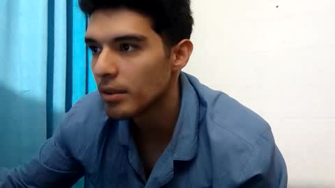 JaxXx online show from February 6, 7:05 am