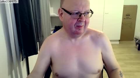 Jake2309 online show from March 11, 8:05 pm