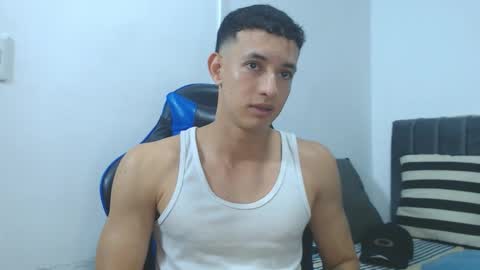 Hi guys im new 3 online show from February 26, 2:57 am