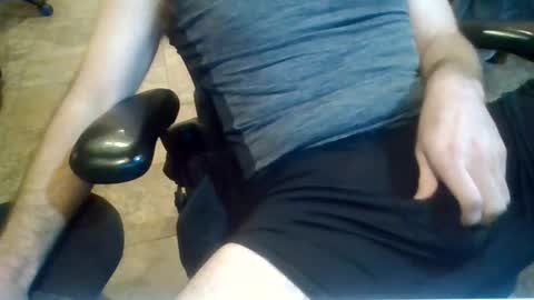 jakesgotasnake1 online show from July 2, 7:14 am