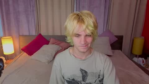 JameMiller online show from April 11, 7:45 am