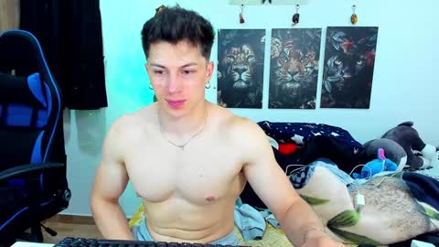 Javier online show from January 25, 9:04 pm