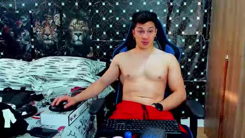 Javier online show from March 2, 9:55 pm