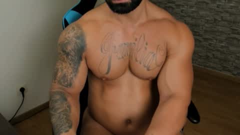 JaxonHunk online show from February 4, 8:37 pm