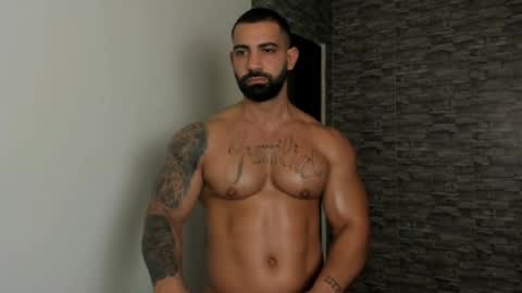 JaxonHunk online show from April 11, 7:39 pm