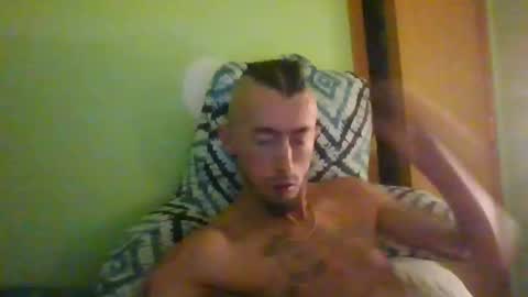 JayEz online show from December 22, 9:44 am