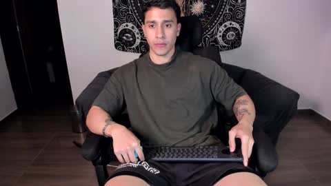 Snapshot of jay_marcos chatting on February 6, 3:16 am Jay marcos online show from February 6, 3:16 am