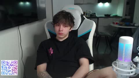 Jayce online show from May 28, 5:55 pm