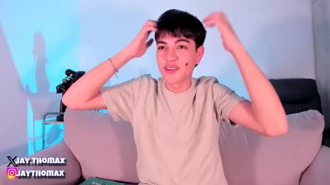 jaythomax online show from February 10, 7:49 pm