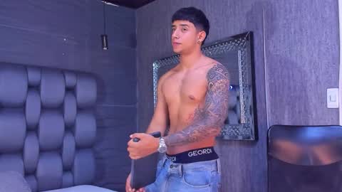 jaze_bradley online show from October 24, 11:56 am