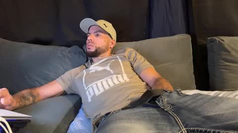 JcMax305 online show from February 14, 7:09 pm