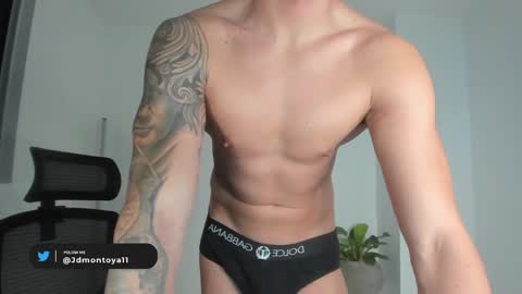 jdmontoya_ online show from May 10, 4:25 am