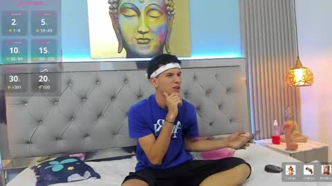 jdwhite18 online show from April 1, 2:46 am