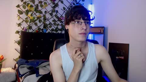 jeam_hot online show from December 18, 10:06 pm