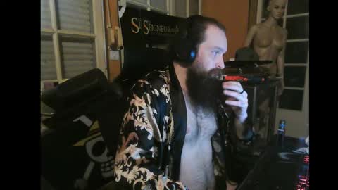 CharmingCharmander online show from March 7, 6:11 am