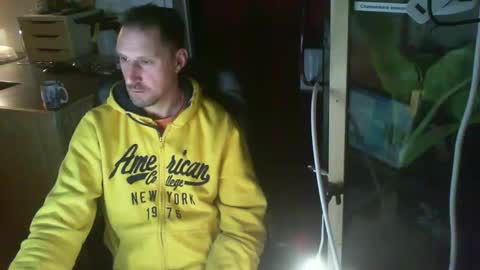 Snapshot of jef74700 chatting on December 25, 5:48 am Jrme online show from December 25, 5:48 am