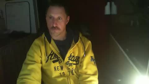 Snapshot of jef74700 chatting on March 4, 4:49 am Jrme online show from March 4, 4:49 am