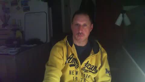 Snapshot of jef74700 chatting on February 19, 5:27 am Jrme online show from February 19, 5:27 am