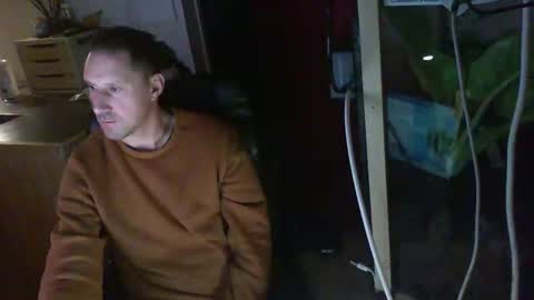 Snapshot of jef74700 chatting on December 26, 3:59 am Jrme online show from December 26, 3:59 am