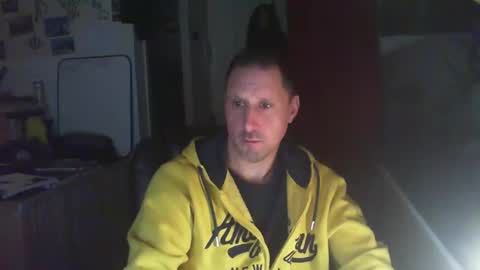 Snapshot of jef74700 chatting on February 15, 3:31 am Jrme online show from February 15, 3:31 am