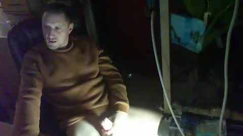 Snapshot of jef74700 chatting on December 27, 4:36 am Jrme online show from December 27, 4:36 am