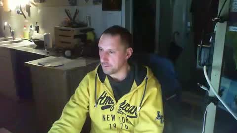 Snapshot of jef74700 chatting on January 27, 5:03 am Jrme online show from January 27, 5:03 am