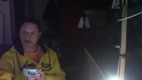 Snapshot of jef74700 chatting on February 27, 5:13 am Jrme online show from February 27, 5:13 am