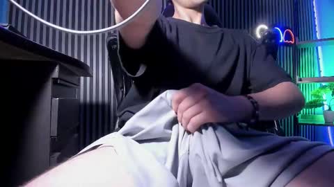 Jeff  online show from March 1, 4:39 pm