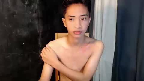 JELicious online show from December 17, 12:12 pm