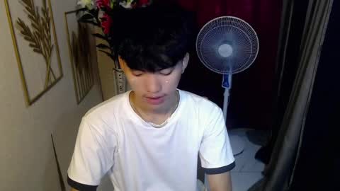 jemart_urnaughtboy online show from July 29, 11:53 am