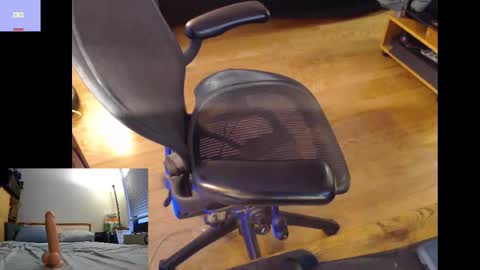 PegMePlease online show from October 21, 2:20 pm