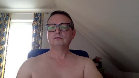 jens1975 online show from January 9, 8:52 am