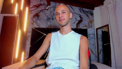 Snapshot of jeremmy_5_ chatting on March 7, 12:23 pm Jeremmy online show from March 7, 12:23 pm