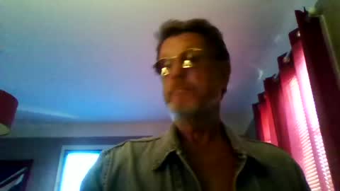 jerflor online show from June 20, 2:22 pm