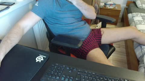 Boy likes daddies online show from December 15, 6:26 pm