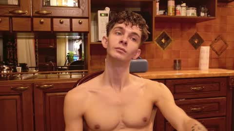 Jerry  online show from January 5, 9:07 pm