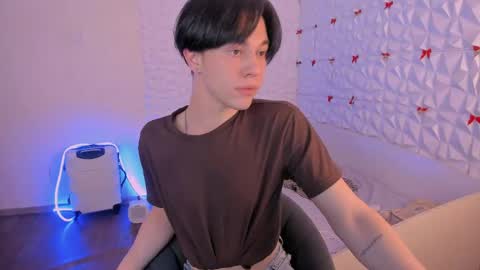 Jerrybomb online show from June 6, 12:33 pm
